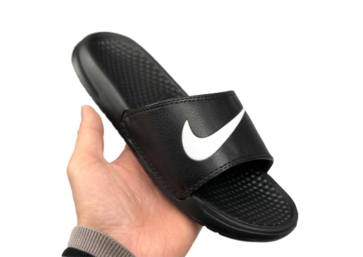 NIKE SLIPPERS